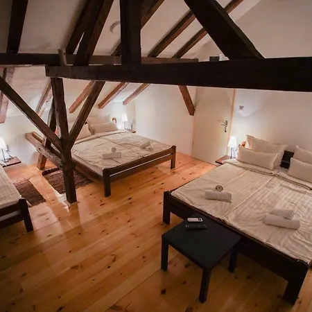 Epicenter Penzion Ni